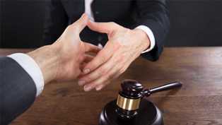 Как выбрать адвоката по особому праву, специализирующегося на уголовных делах